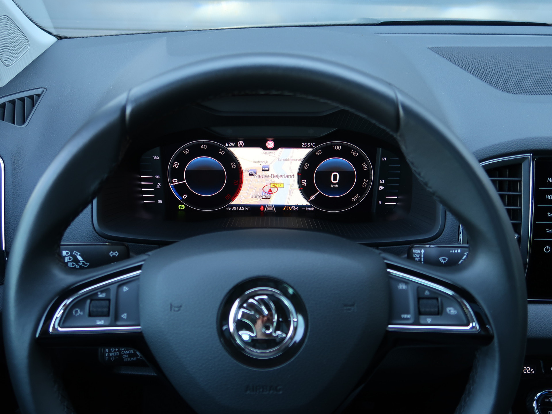 44729787-20.jpg