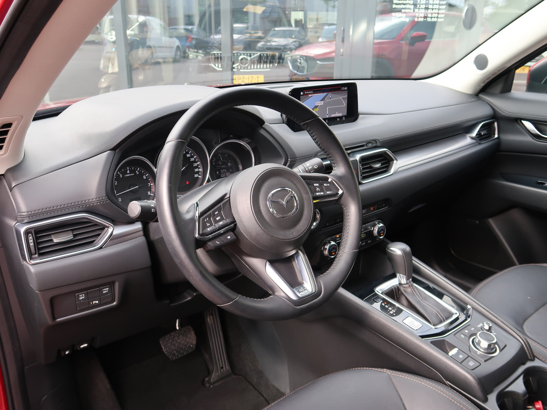 45277646-12.jpg