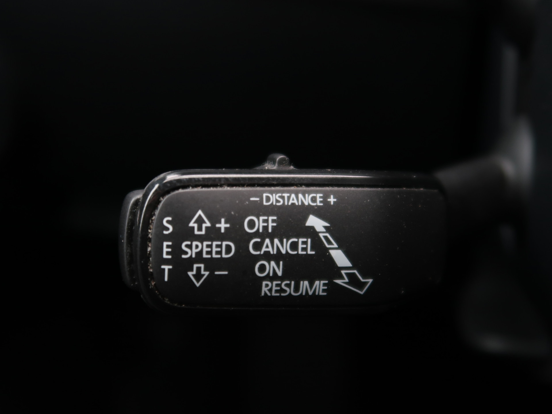 48084839-34.jpg
